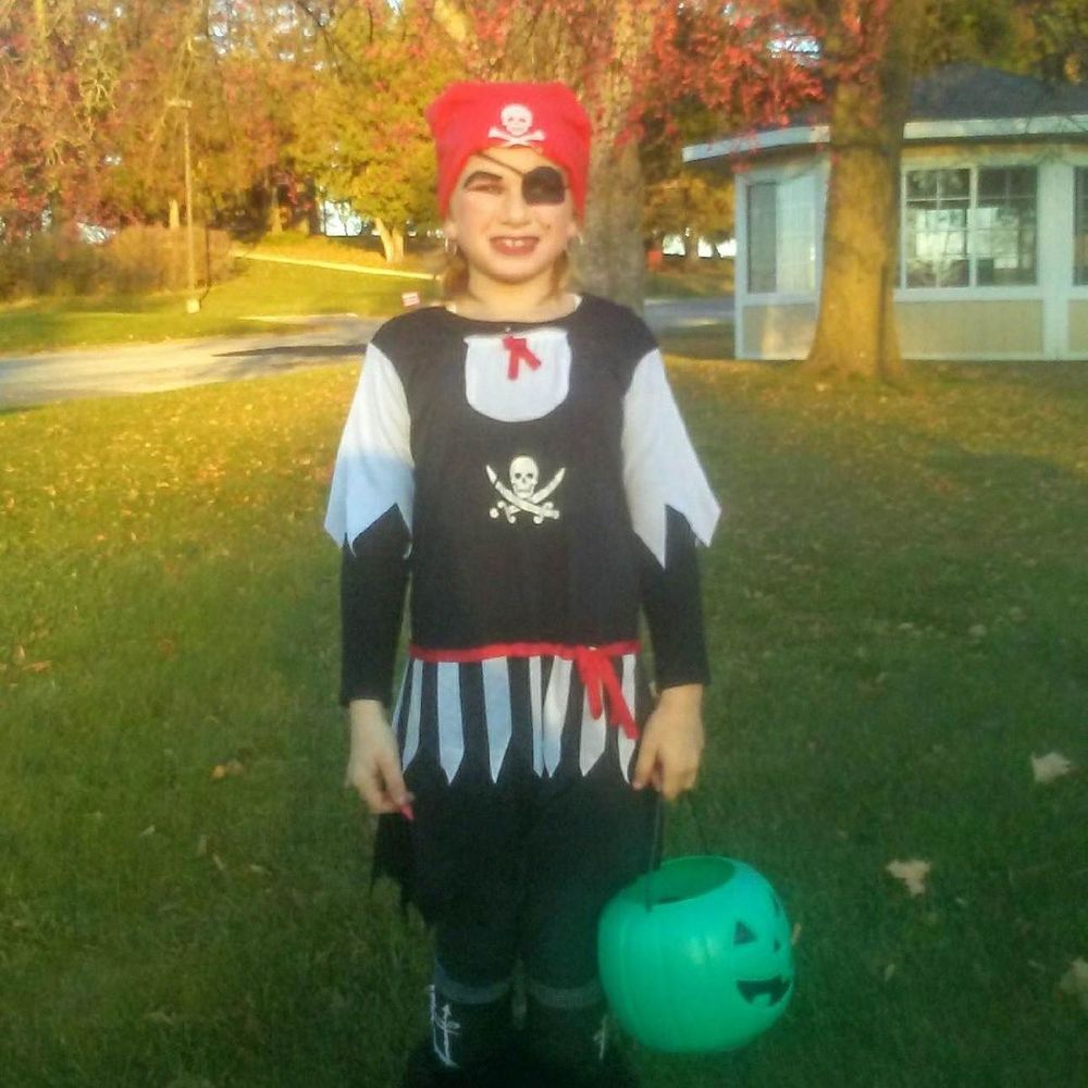 Meet your Posher, Dana